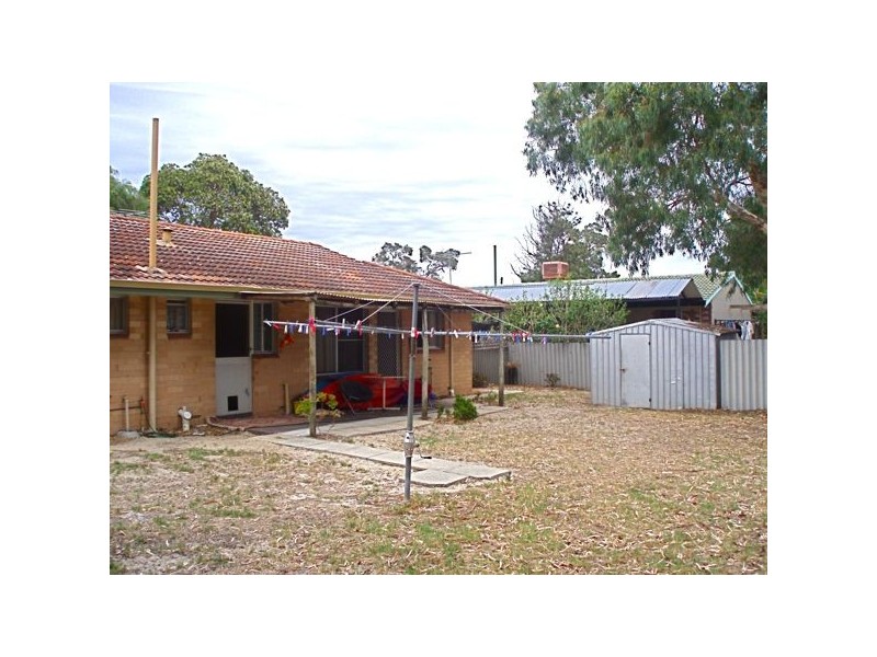 4 ELATINE PLACE, Pinjarra WA 6208