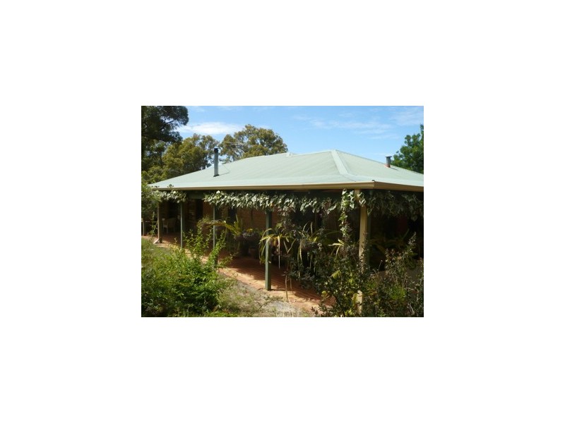 57 LYONS ROAD, Waroona WA 6215