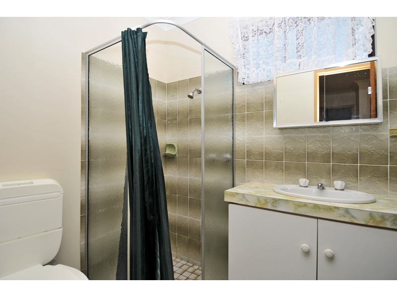 2 LYONS, Waroona WA 6215
