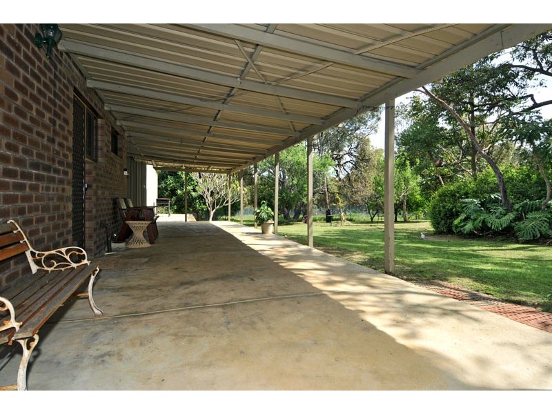 2 LYONS, Waroona WA 6215
