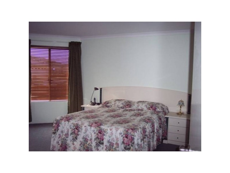 24 SUNSET CIRCLE, Pinjarra WA 6208