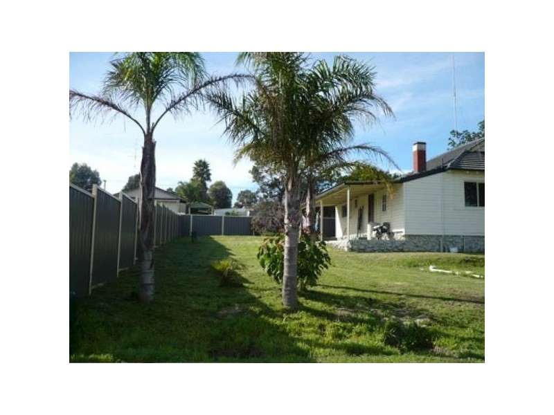 4 WASS STREET, Waroona WA 6215