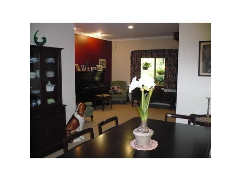 32 RUSSELL DRIVE, Waroona WA 6215