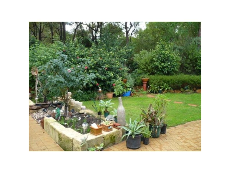 32 RUSSELL DRIVE, Waroona WA 6215