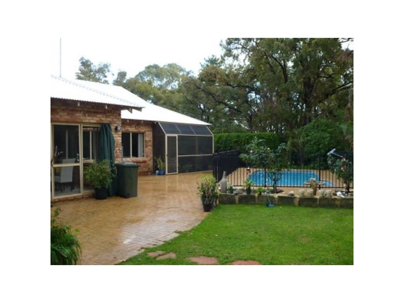 32 RUSSELL DRIVE, Waroona WA 6215