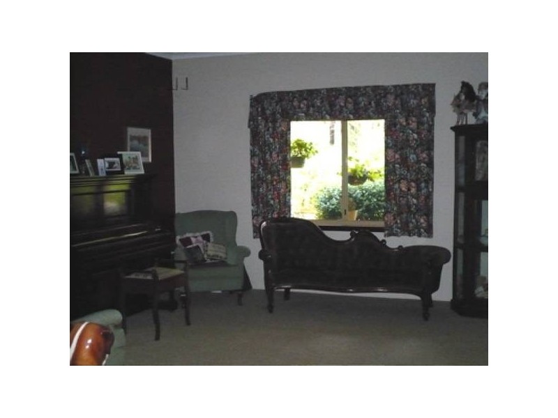 32 RUSSELL DRIVE, Waroona WA 6215