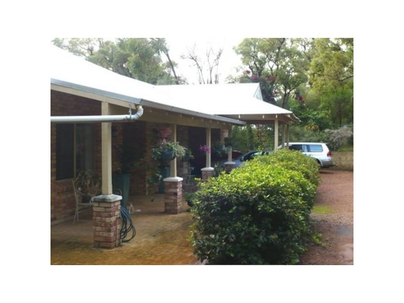 32 RUSSELL DRIVE, Waroona WA 6215