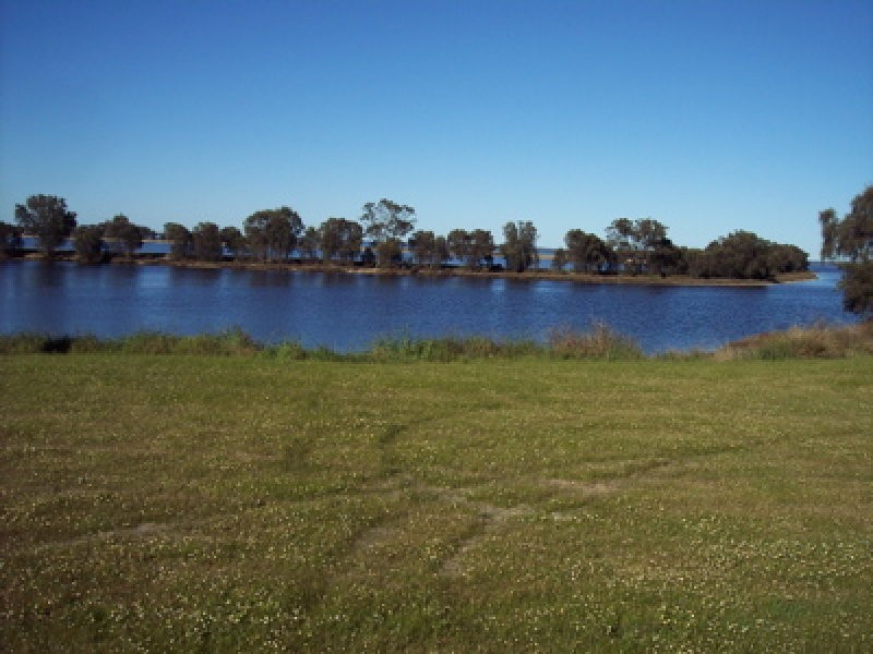 15 MOYUP PLACE, South Yunderup WA 6208