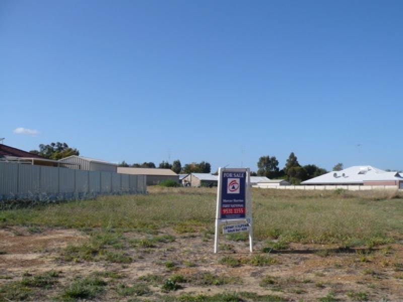 21 Elliott Street, Waroona WA 6215
