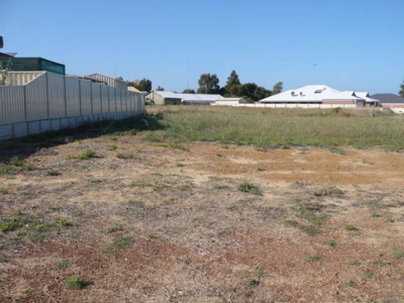 21 Elliott Street, Waroona WA 6215