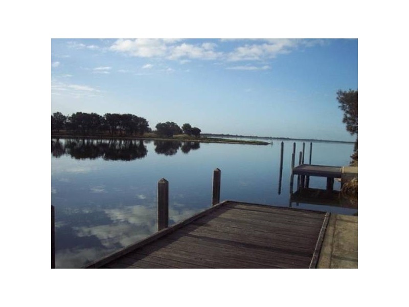 52 Batavia Quays, South Yunderup WA 6208