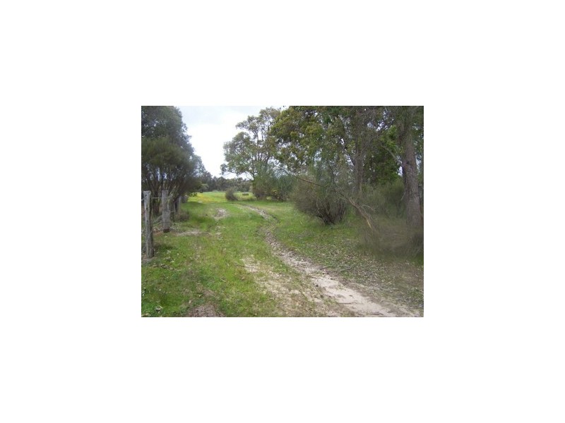 Lot 112 Southern Estuary Road, Lake Clifton WA 6215