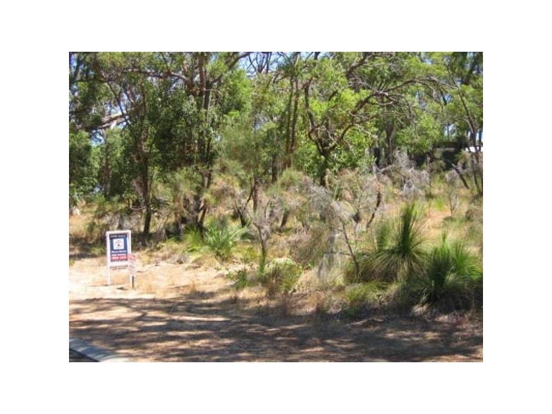 14 Lyons Road, Waroona WA 6215