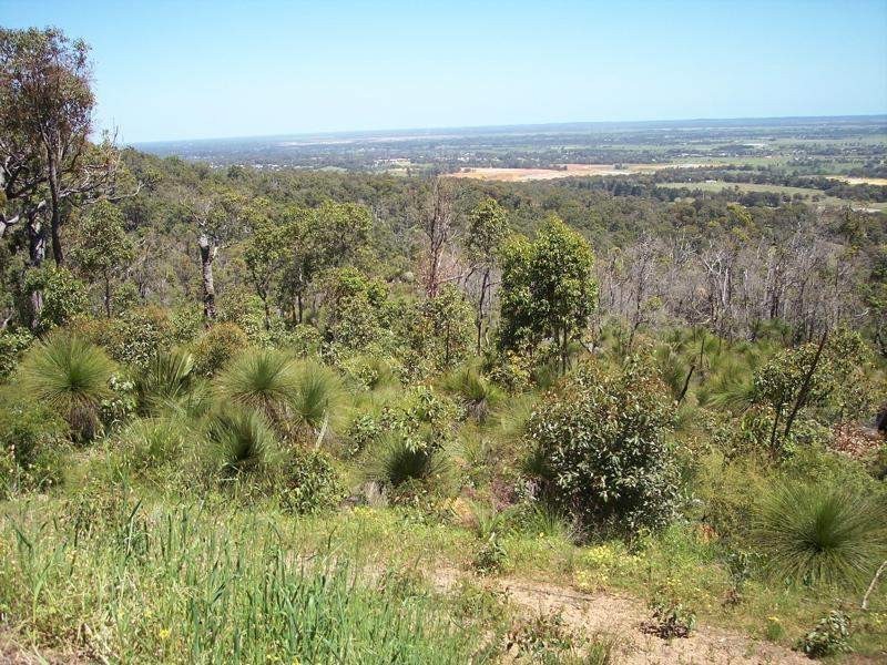 1 Hillawaters Road, Waroona WA 6215