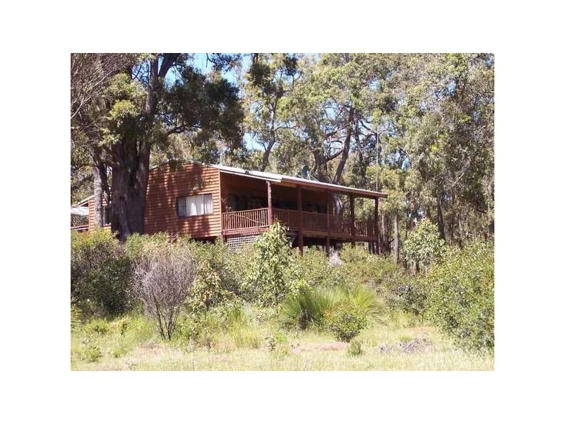 1 Hillawaters Road, Waroona WA 6215