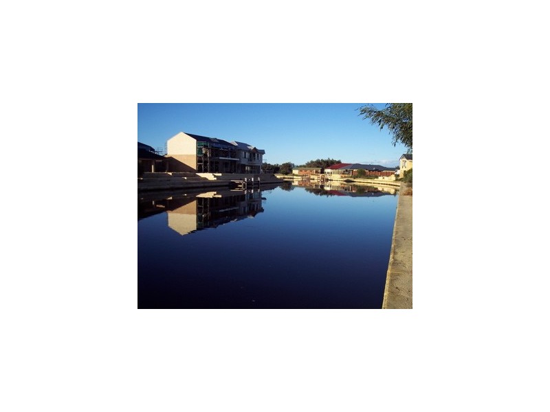 25 Batavia Quays, South Yunderup WA 6208