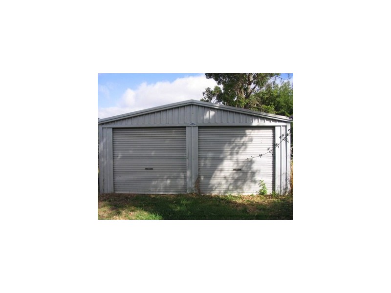 8 Church Street, Dwellingup WA 6213