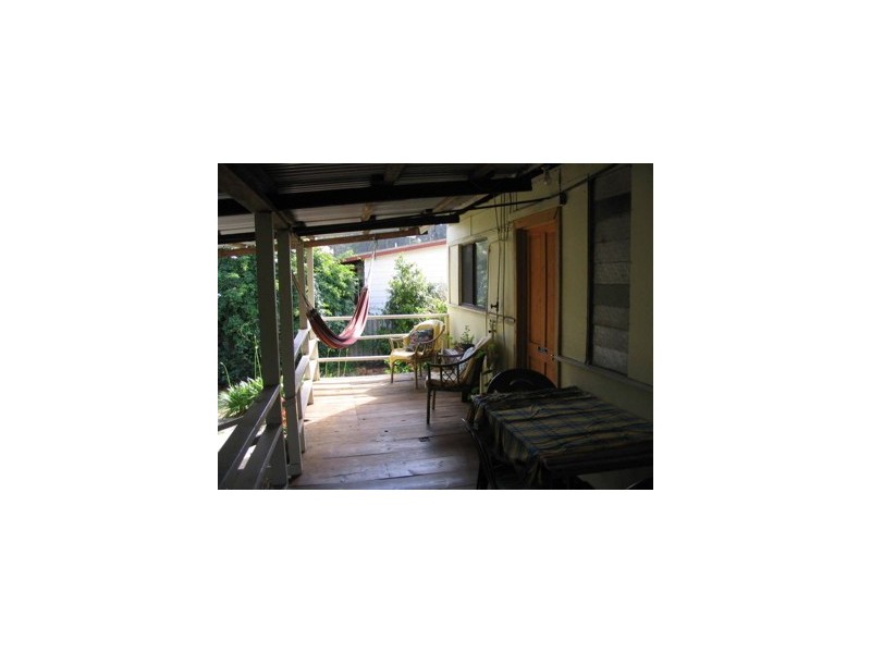 8 Church Street, Dwellingup WA 6213