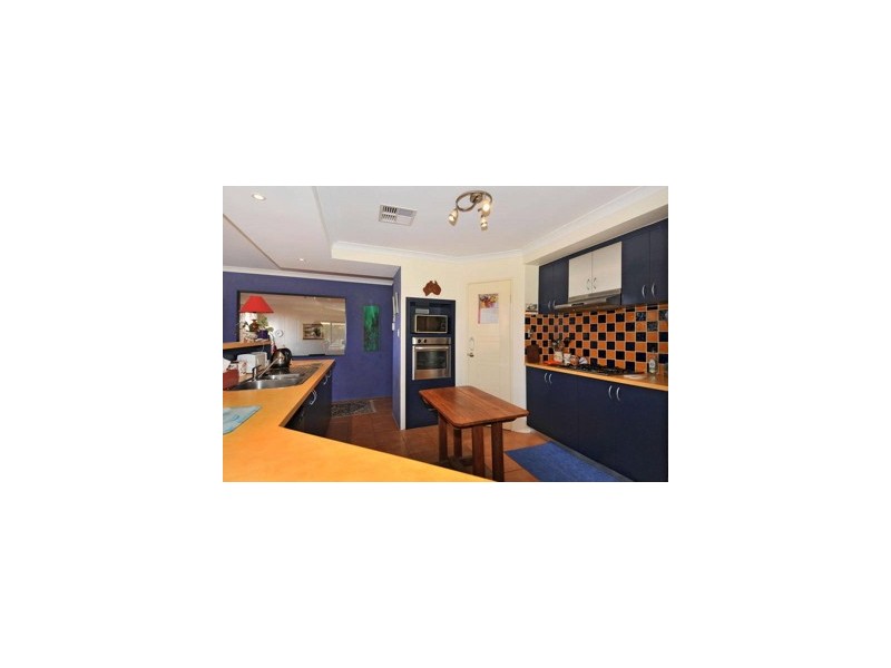 31 Foreshore Cove, South Yunderup WA 6208