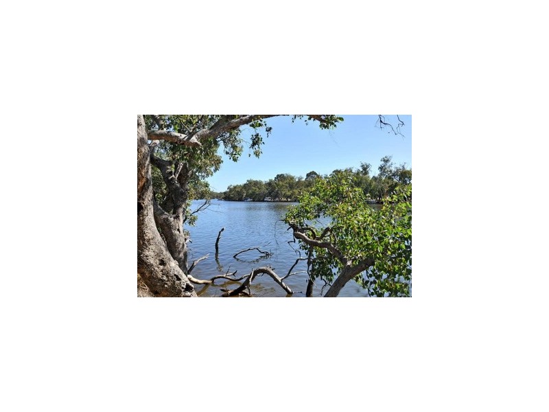 31 Foreshore Cove, South Yunderup WA 6208
