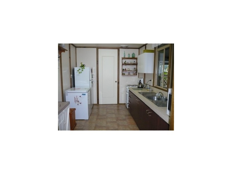 8 Knight Place, Waroona WA 6215