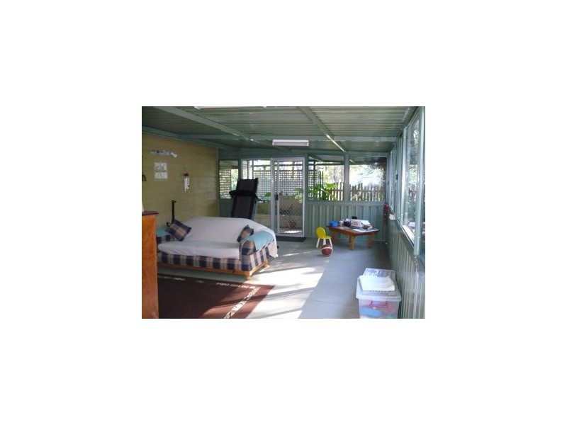 8 Knight Place, Waroona WA 6215