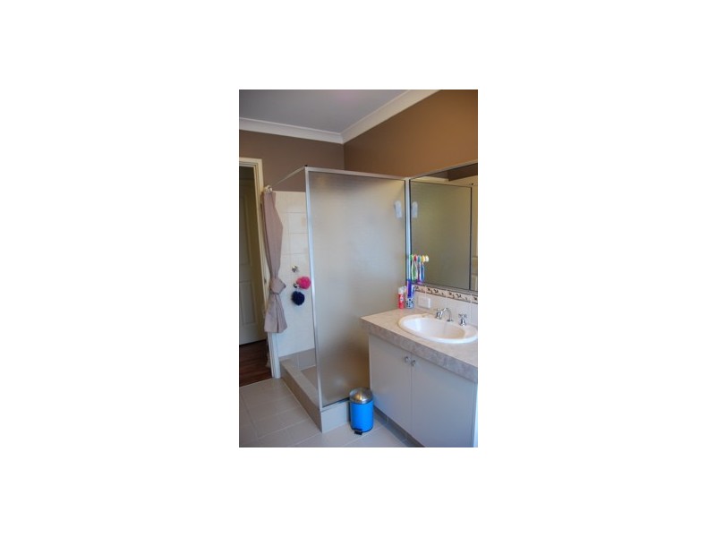 25 Elliott Street, Waroona WA 6215