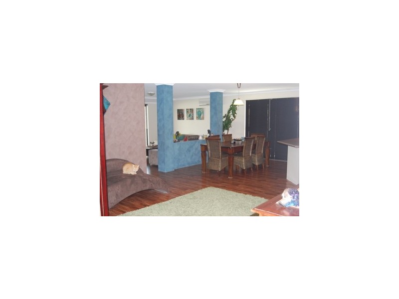 25 Elliott Street, Waroona WA 6215