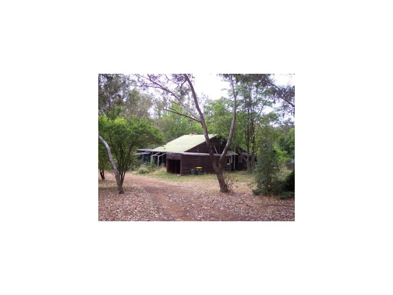 965 Batt Way, Dwellingup WA 6213