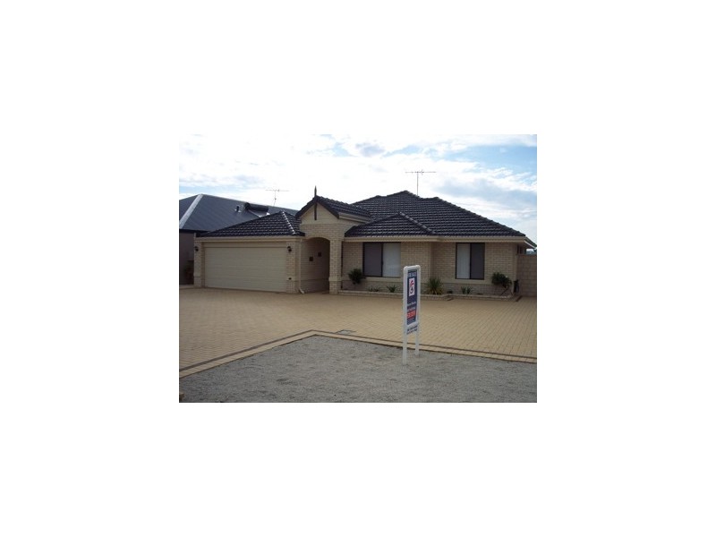 112 Murray Waters Boulevard, South Yunderup WA 6208