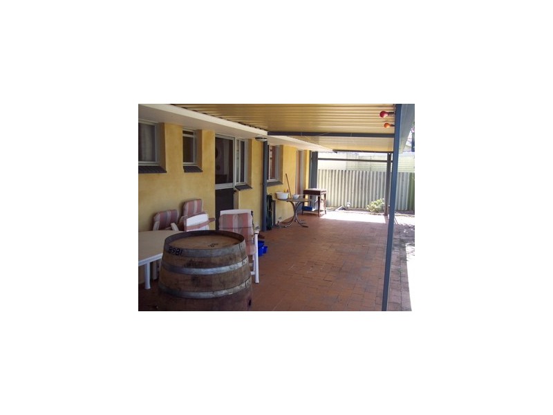 11 Grevillea Place, Pinjarra WA 6208