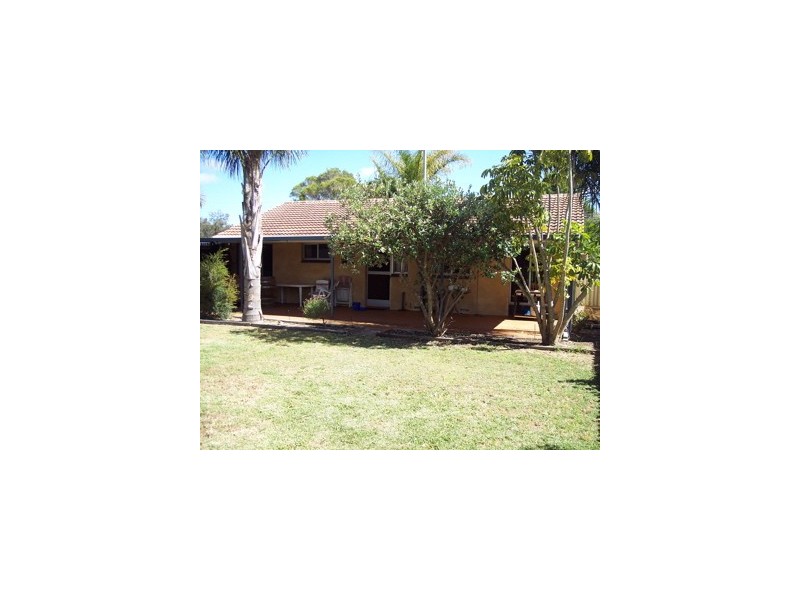 11 Grevillea Place, Pinjarra WA 6208