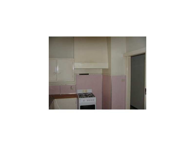 11 Dixon Avenue, Pinjarra WA 6208