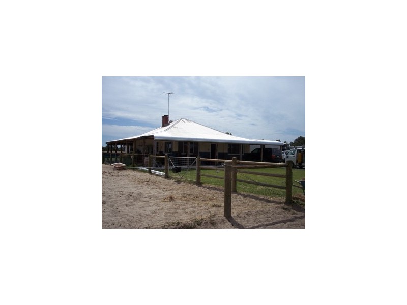 33 Baker Street, Coolup WA 6214