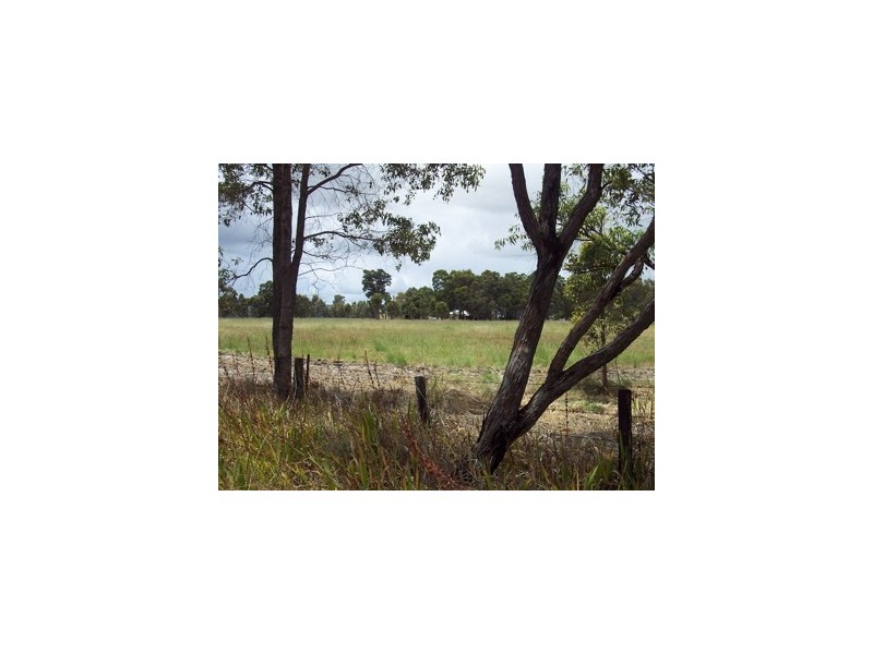 35 Murray Street, Coolup WA 6214