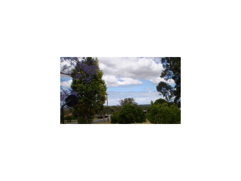 1/2 Iseppi Street, Waroona WA 6215