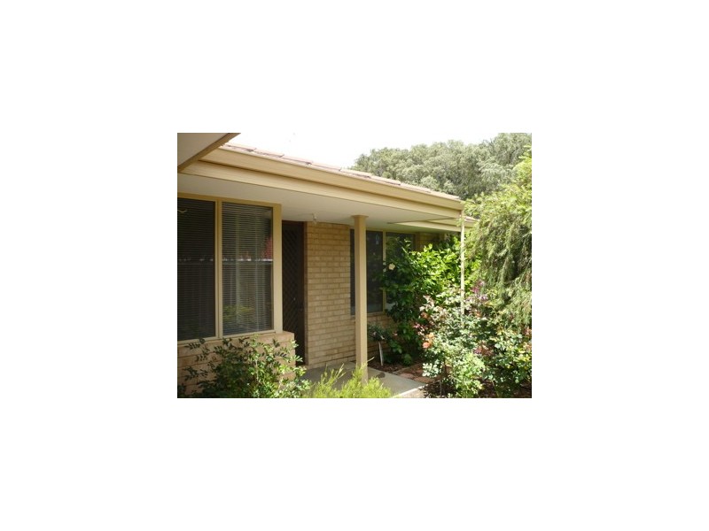 21 B Alexander Drive, Waroona WA 6215