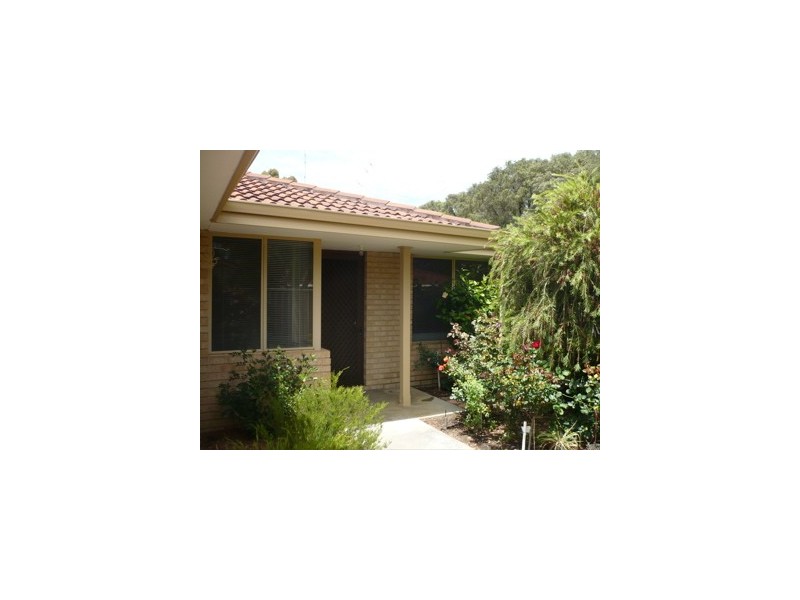 21 B Alexander Drive, Waroona WA 6215