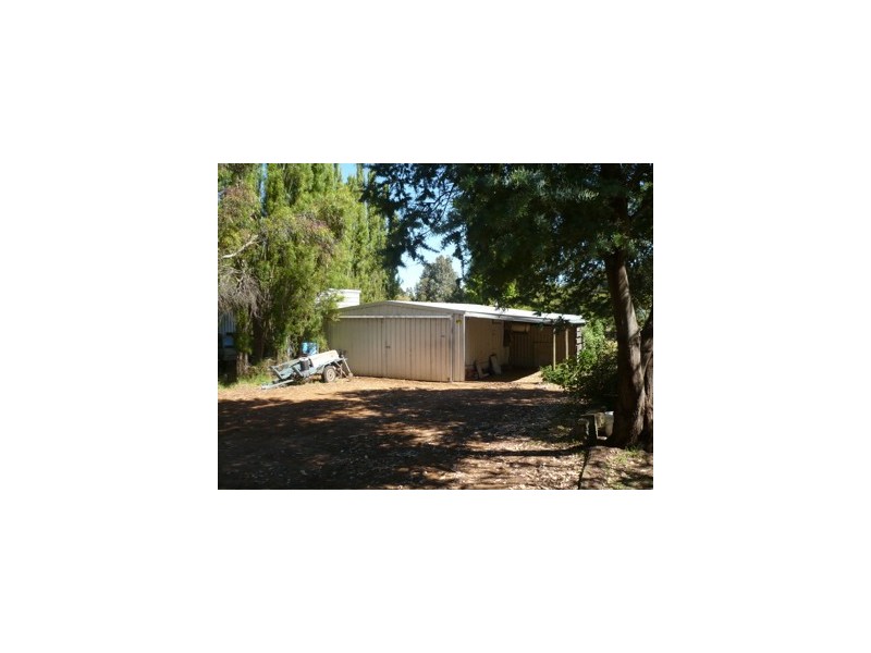 3 Patterson road, Waroona WA 6215