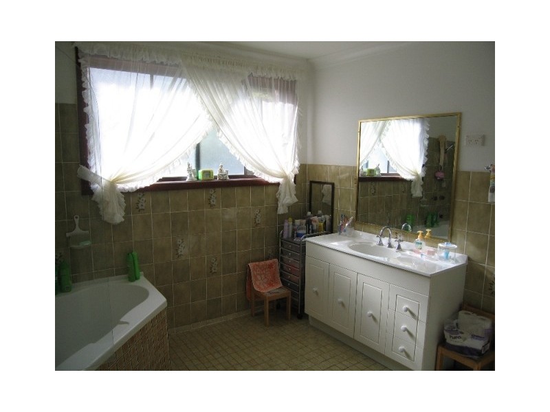 32 Alexander Avenue, Hazelbrook NSW 2779