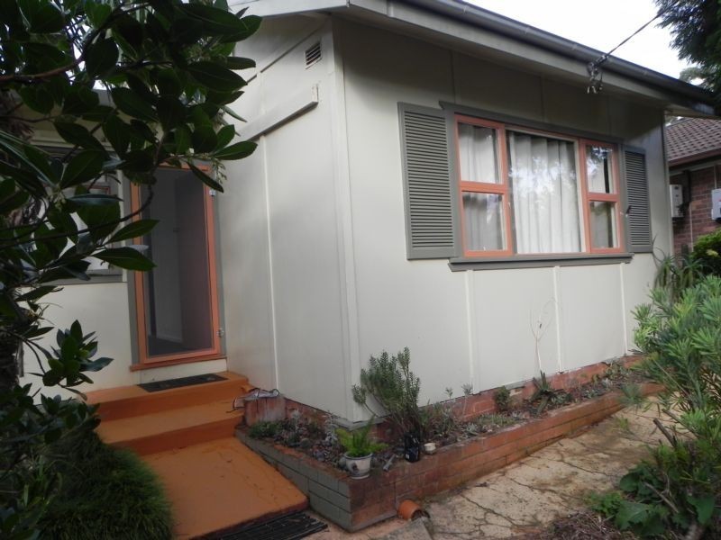 11 Lawson View Parade, Wentworth Falls NSW 2782