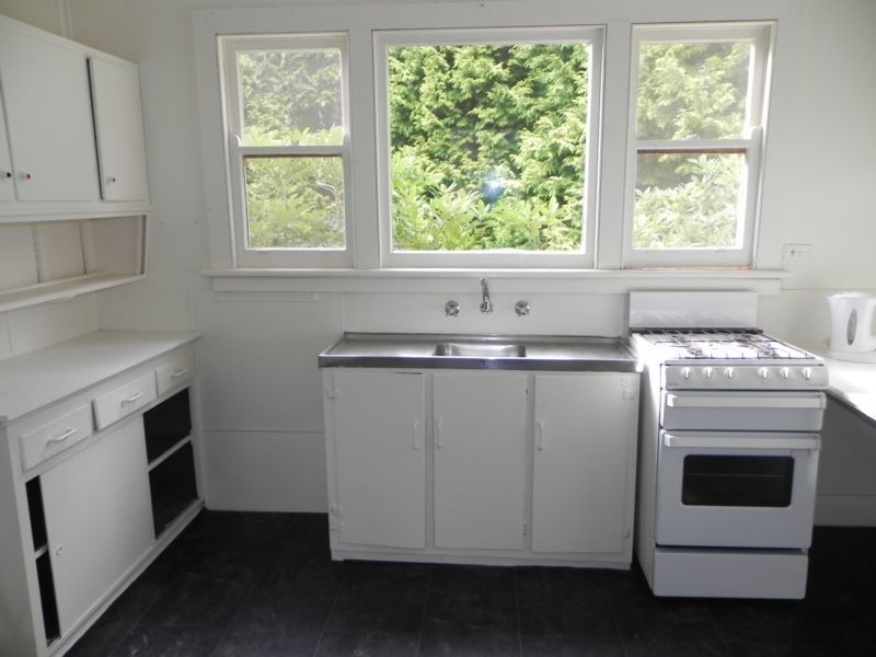 11 Lawson View Parade, Wentworth Falls NSW 2782