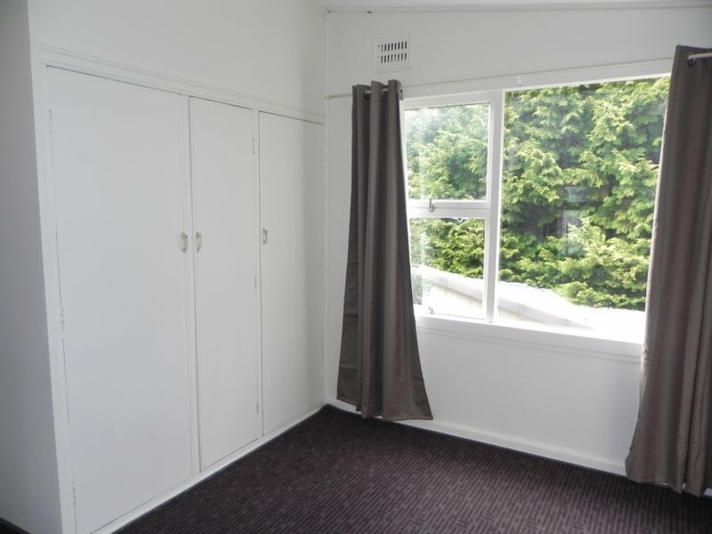 11 Lawson View Parade, Wentworth Falls NSW 2782