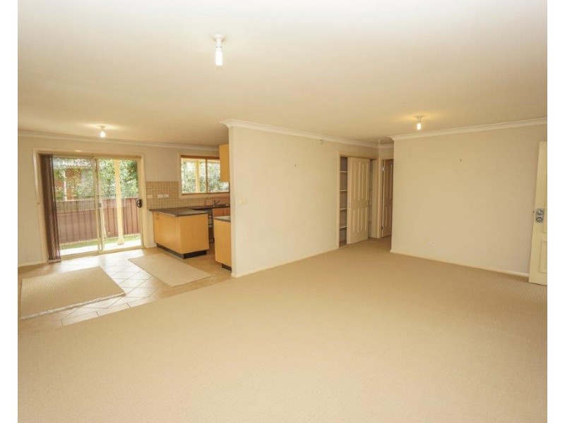 2/5 Sheba Crescent, South Penrith NSW 2750