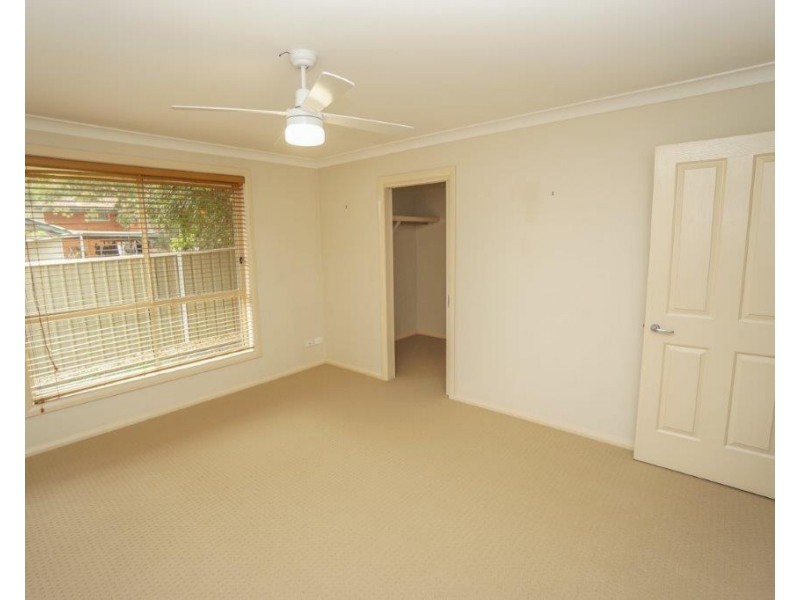 2/5 Sheba Crescent, South Penrith NSW 2750