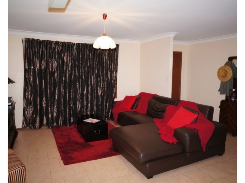 20 Hall Parade, Hazelbrook NSW 2779
