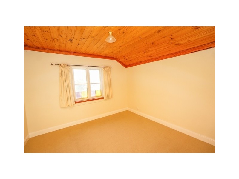 61 Lawson View Pde, Wentworth Falls NSW 2782