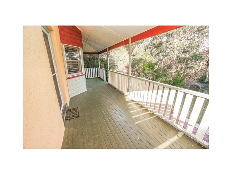 61 Lawson View Pde, Wentworth Falls NSW 2782