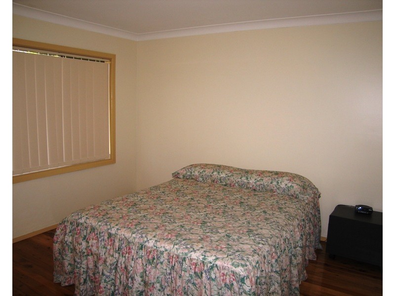 11 Glenfarne Parade, Lawson NSW 2783