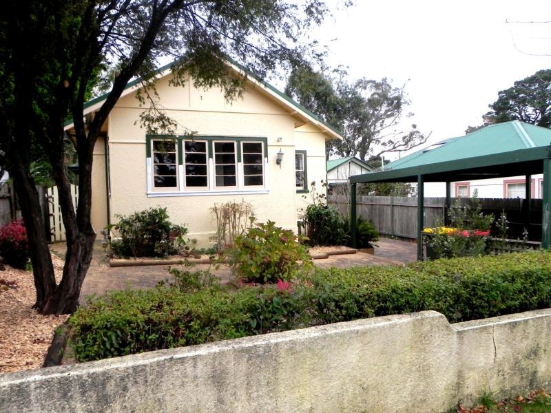 4 Kurrawan Street, Katoomba NSW 2780